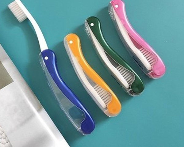 湖北造超實用！便攜折疊牙刷套裝小巧能裝，差旅個人清潔不將就